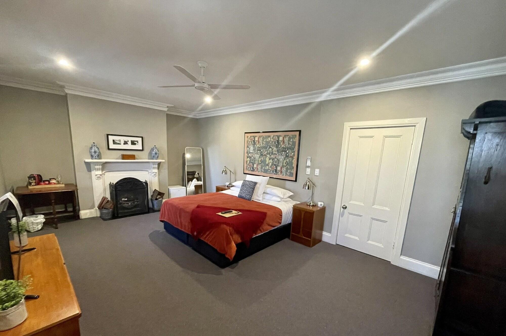 Athelstane House Hotel Queenscliff Exterior photo